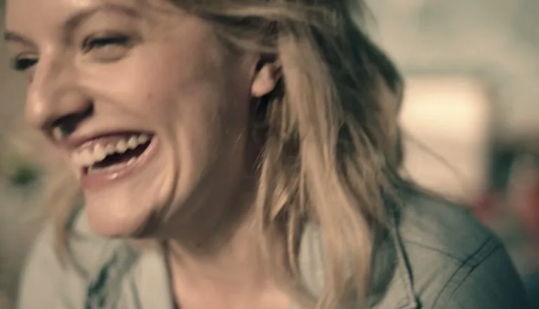 Момент из 1 серии 1 сезона