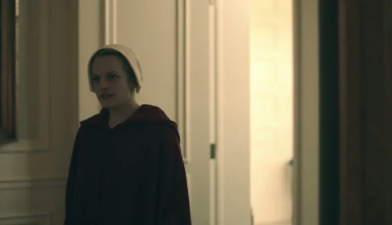 Момент из 2 серии 1 сезона