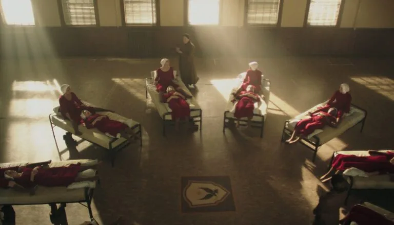 Момент из 4 серии 1 сезона