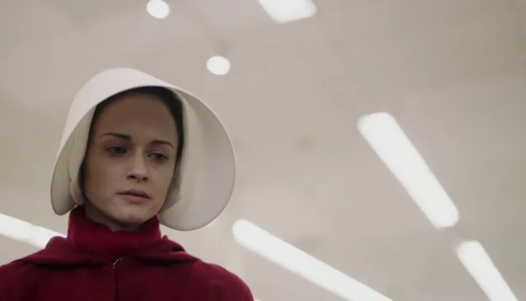 Момент из 5 серии 1 сезона